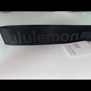 NEW Lululemon Never Lost Keychain